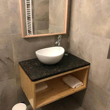 Vik's Place Радовлица